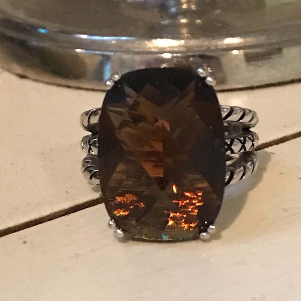 Garnet gemstone ring Sz 8